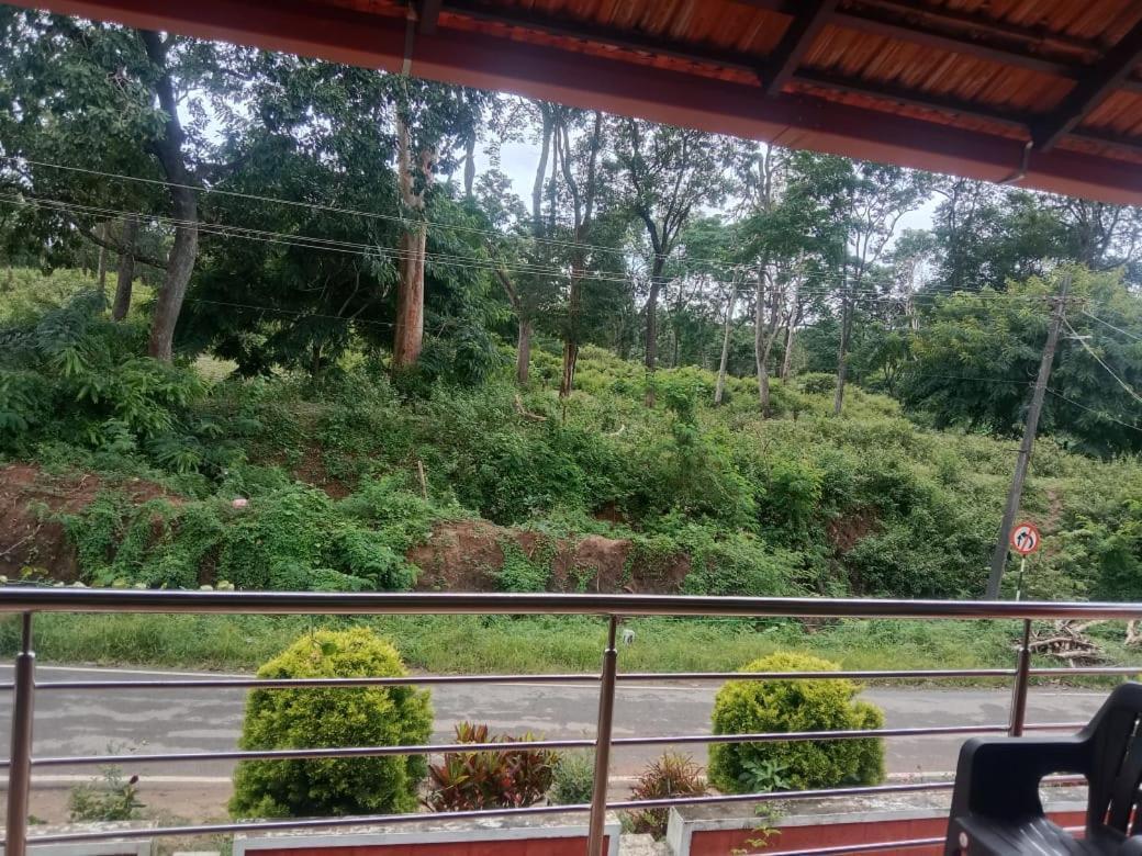Elephant Path Coorg 3Bhk Villa Suntikoppa ภายนอก รูปภาพ